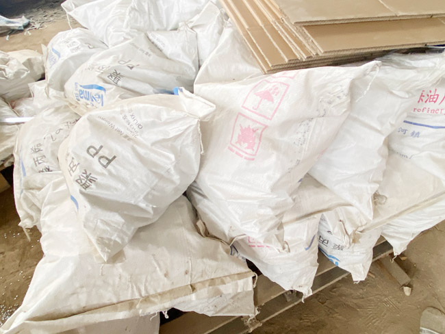 大量庫(kù)存及裝車